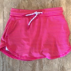 Vineyard vines pink/orange skort with pockets. Size s (7/8)